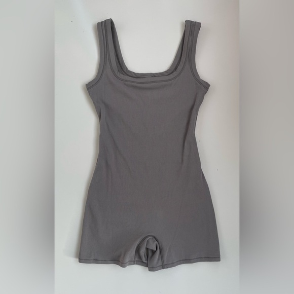 SKIMS Cotton Rib Onesie in Smoke (Gray Brown Taupe) Size Large, New with Tags! - Picture 1 of 9